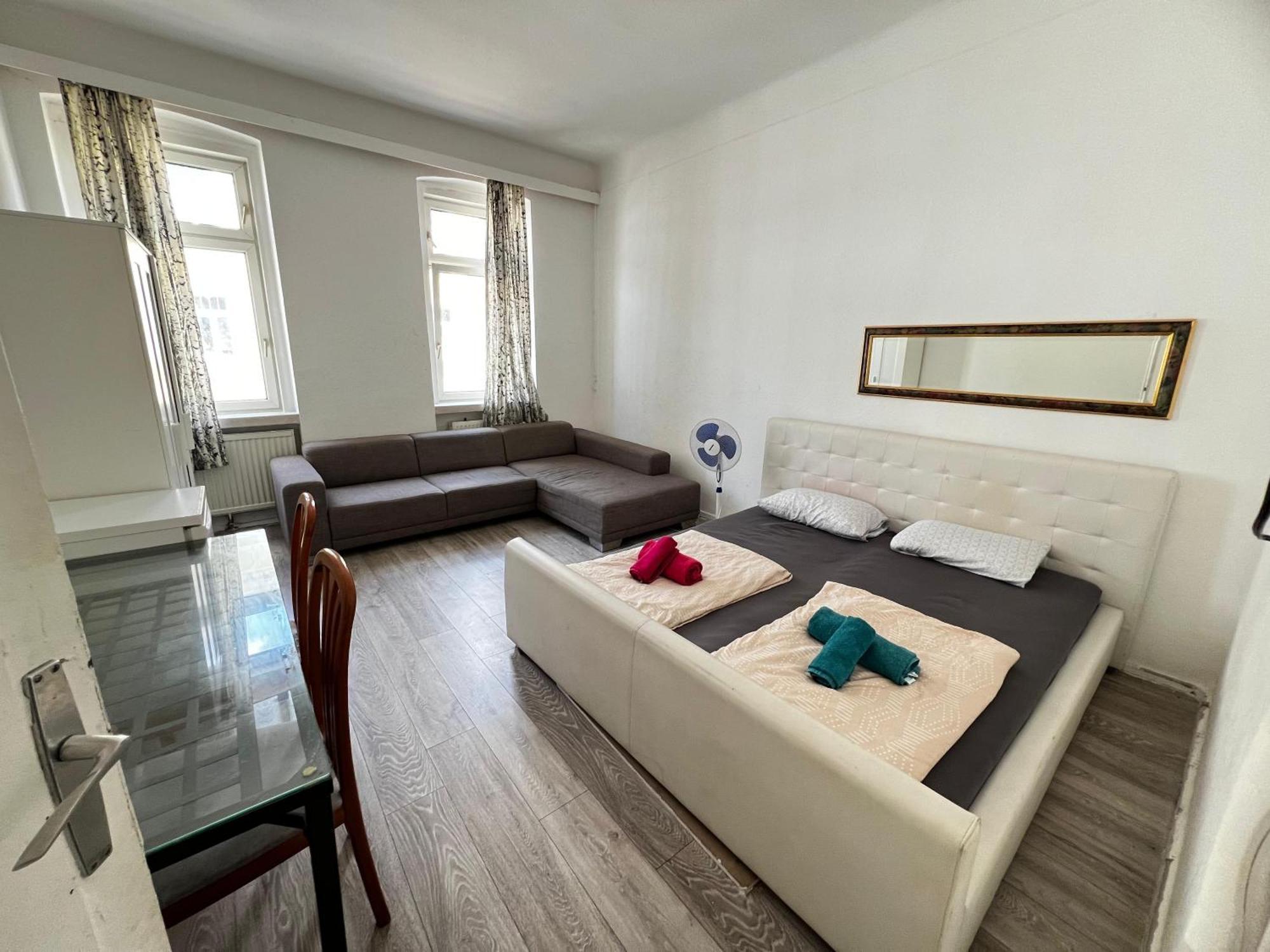 Sam-26 Apartment *